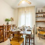 Elegant Apartment, Pisa